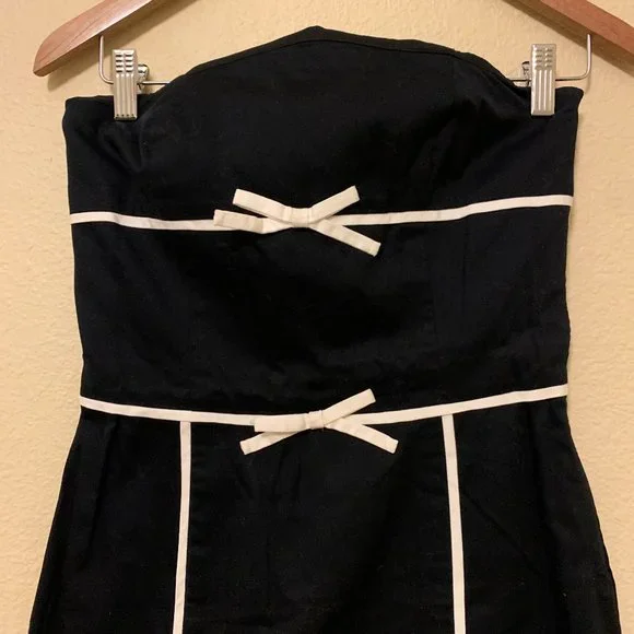Ann Taylor Black Strapless Dress With White Bow Size 0 EUC